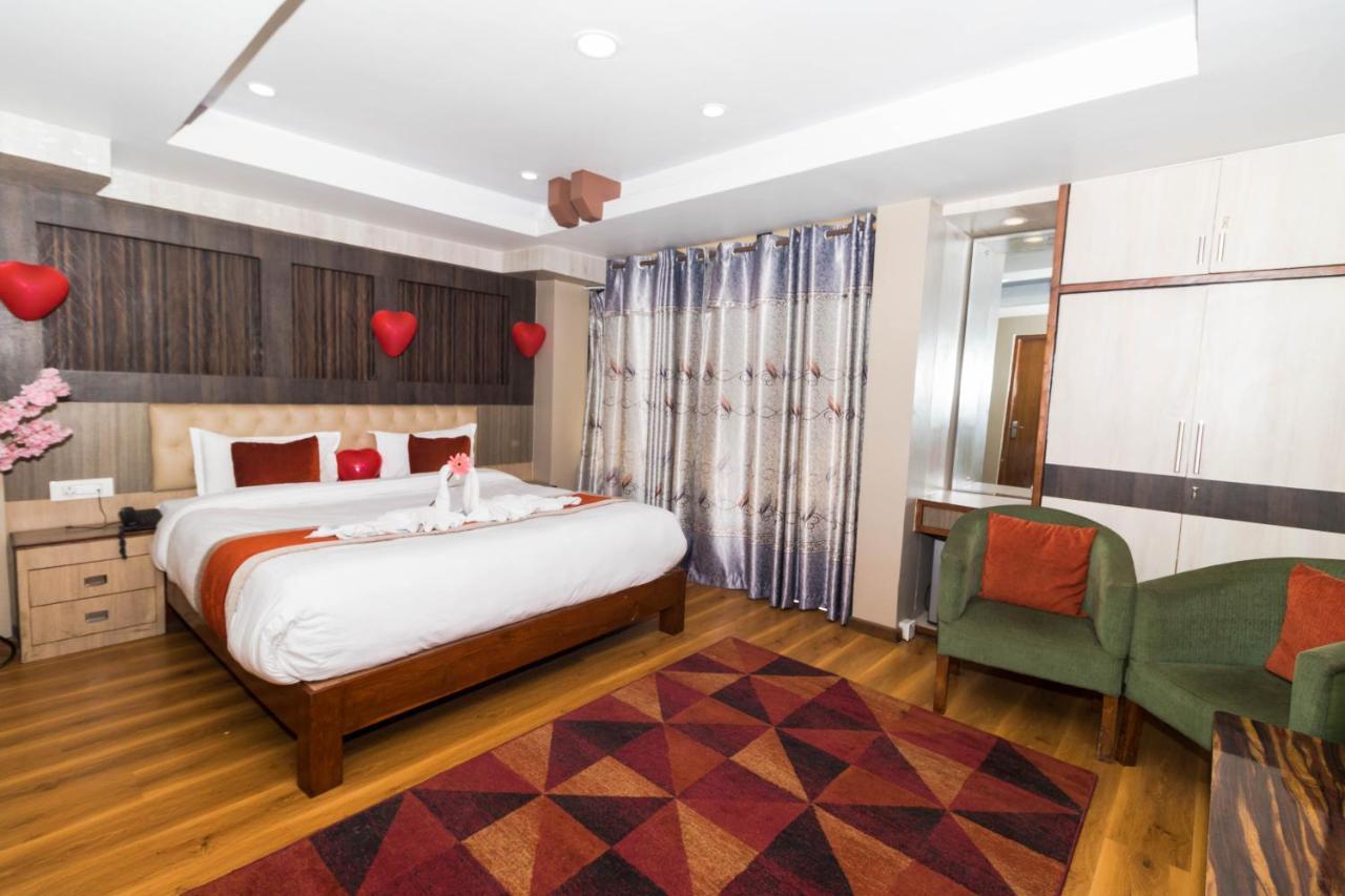 Hotel Marinha Katmandu Eksteriør bilde