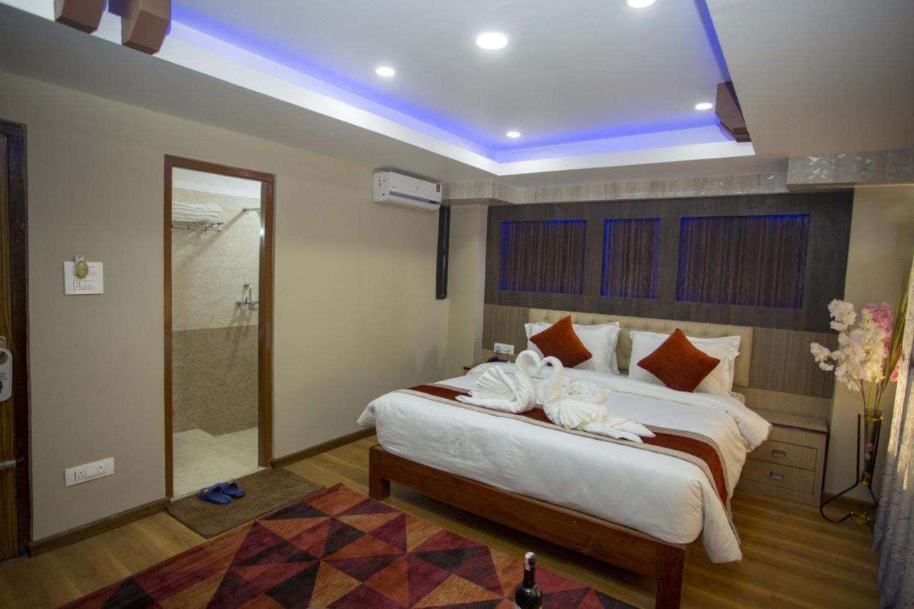 Hotel Marinha Katmandu Eksteriør bilde