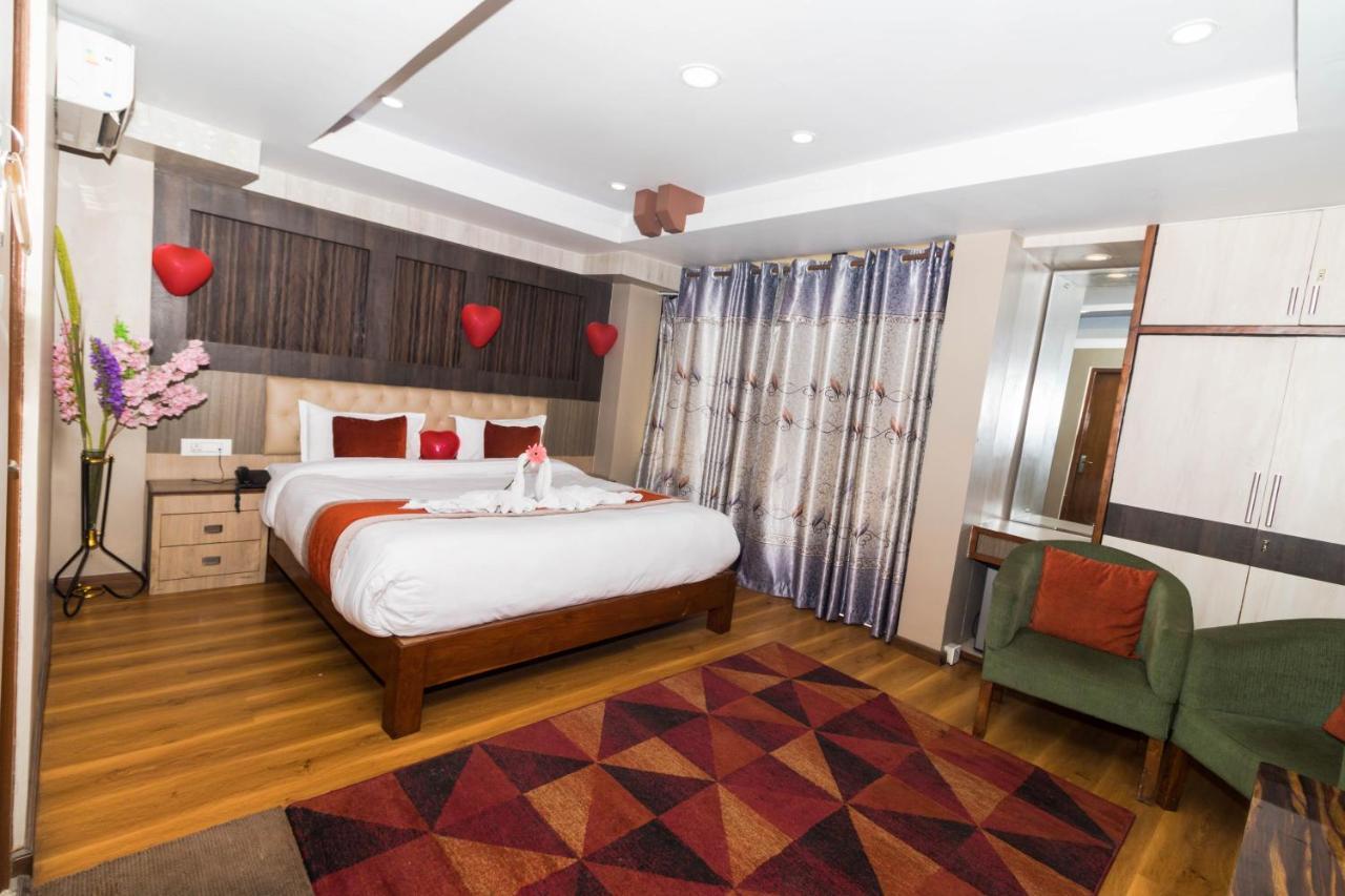 Hotel Marinha Katmandu Eksteriør bilde